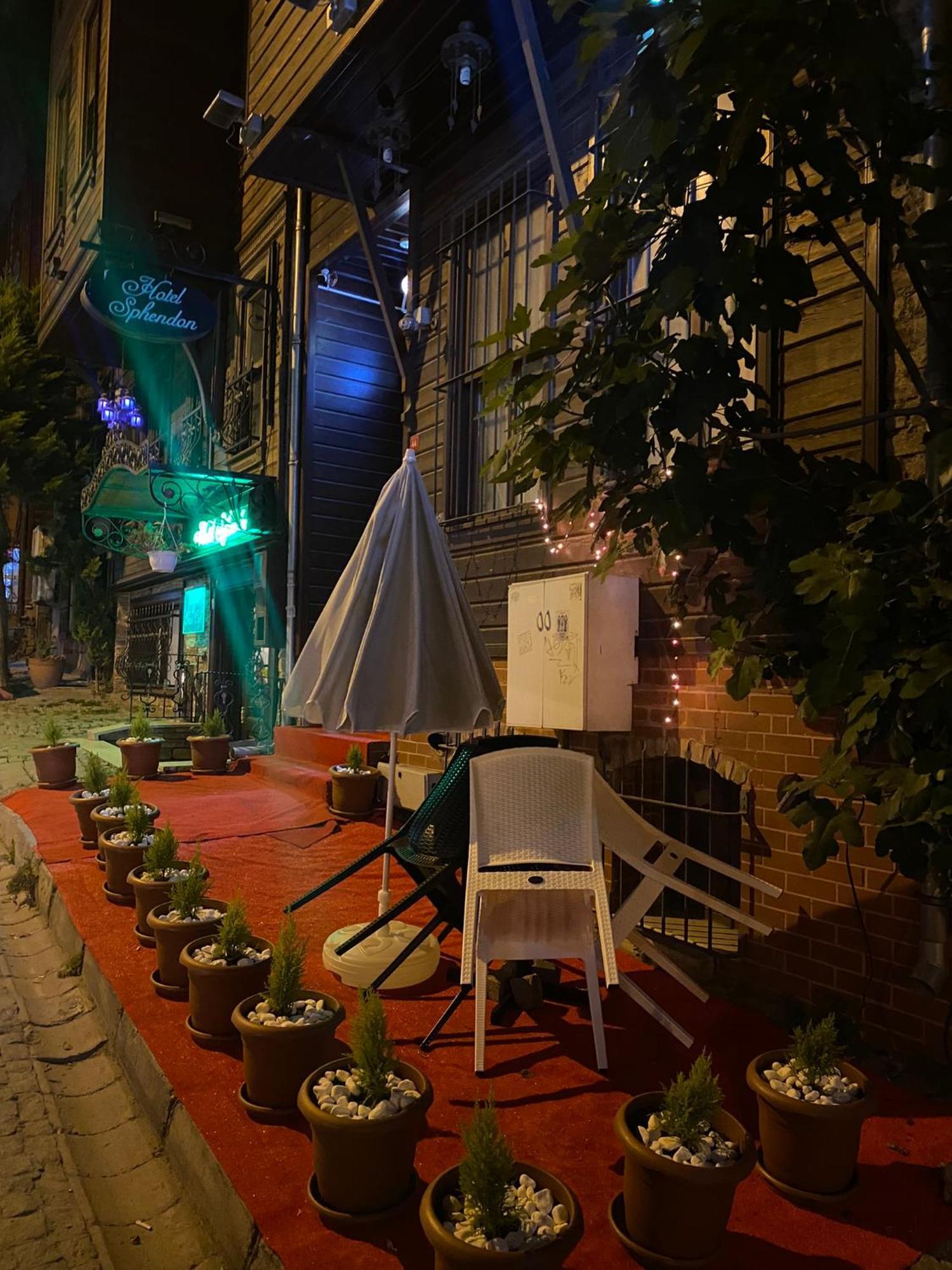 B&B Nuray 2*